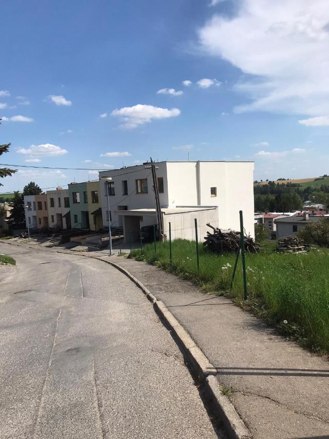 Soukromy Pokoj S Kuchyni A Koupelnou V Radovce Нове-Место-на-Мораве Экстерьер фото